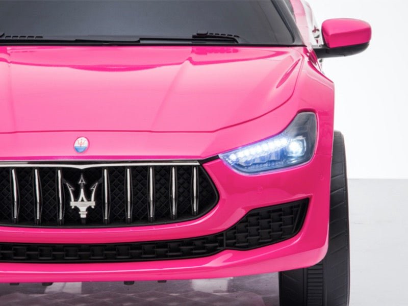 Maserati Ghibli 12V Meerijdauto - Roze Italiaanse Klasse - Bivakshop